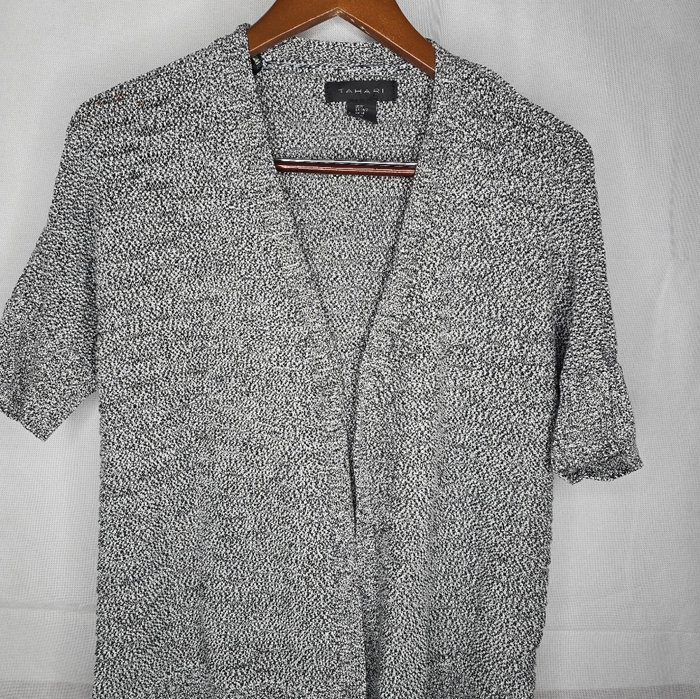 Tahari Open Cardigan Black White Marled Knit Short Sleeve Split Hem Sweater M